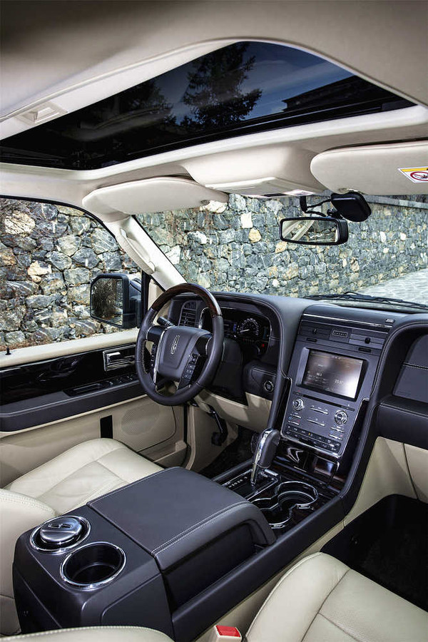 手机版俄罗斯suv攻略(俄罗斯suv修改版破解版)-第3张图片-QuickQ官网